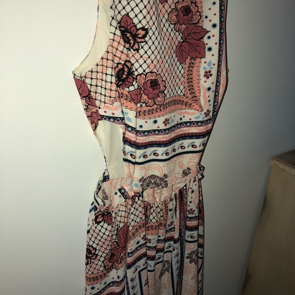 Topshop Printed Dress with cut out sides - Picture 2 of 3